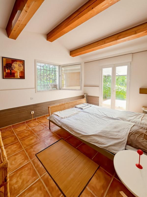 Villa - 251 m² - 7 pièces