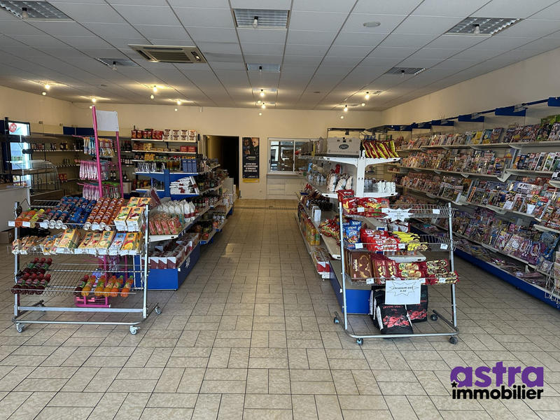 Local commercial - 480 m² - 8 pièces