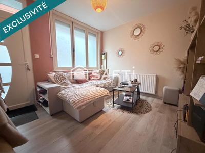 Maison - 80 m² - 5 pièces