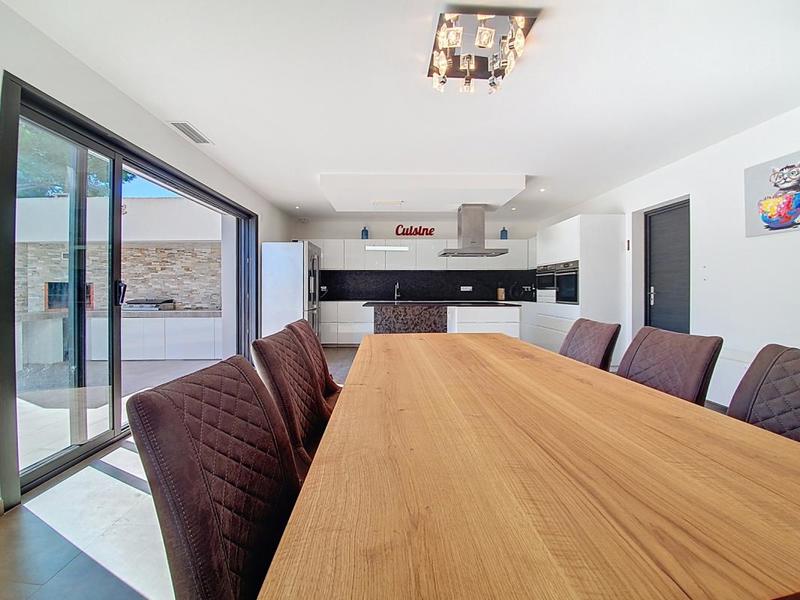 Maison - 186 m² - 6 pièces