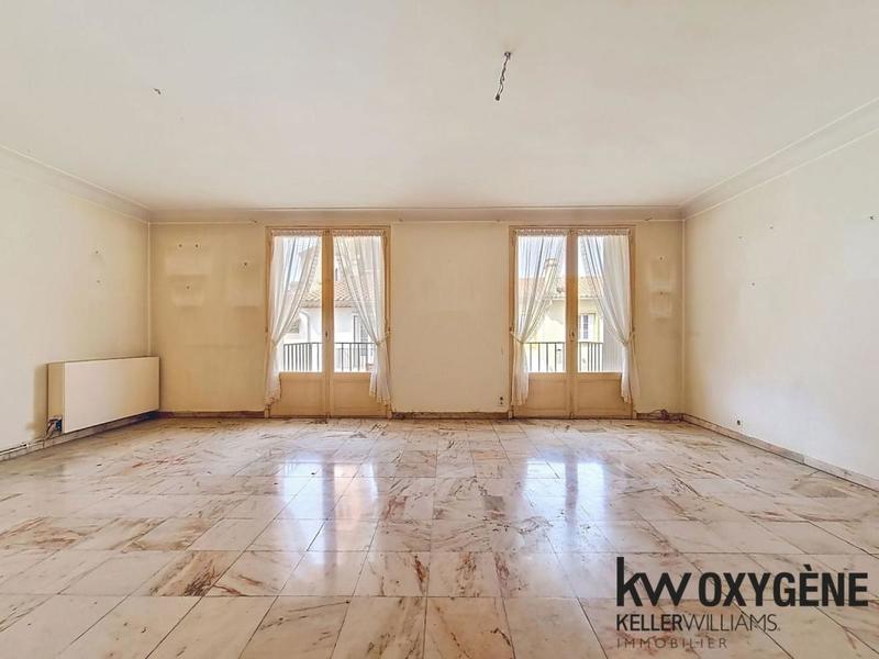 Appartement - 104 m² - 4 pièces