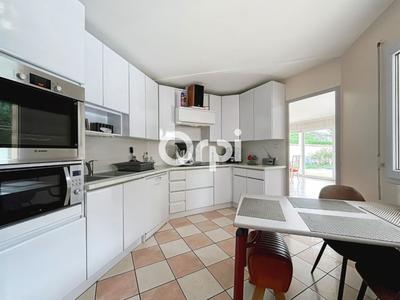 Maison - 183 m² - 5 pièces