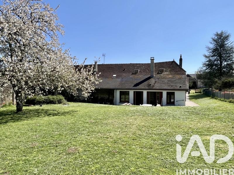 Maison - 106 m² - 5 pièces