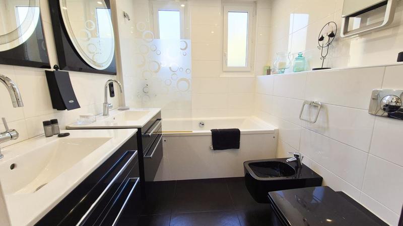 Villa - 115 m² - 5 pièces