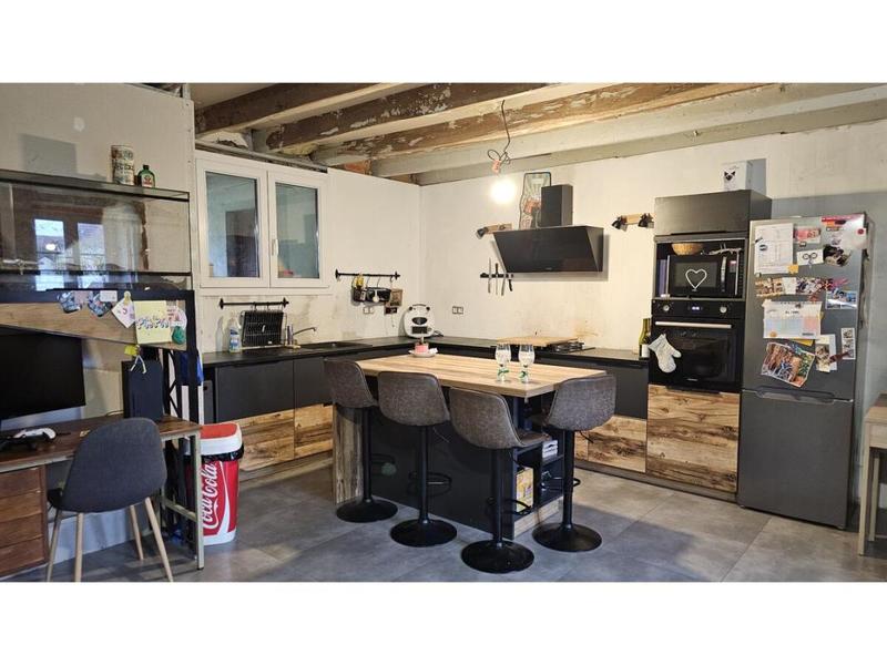 Maison - 92 m² - 4 pièces