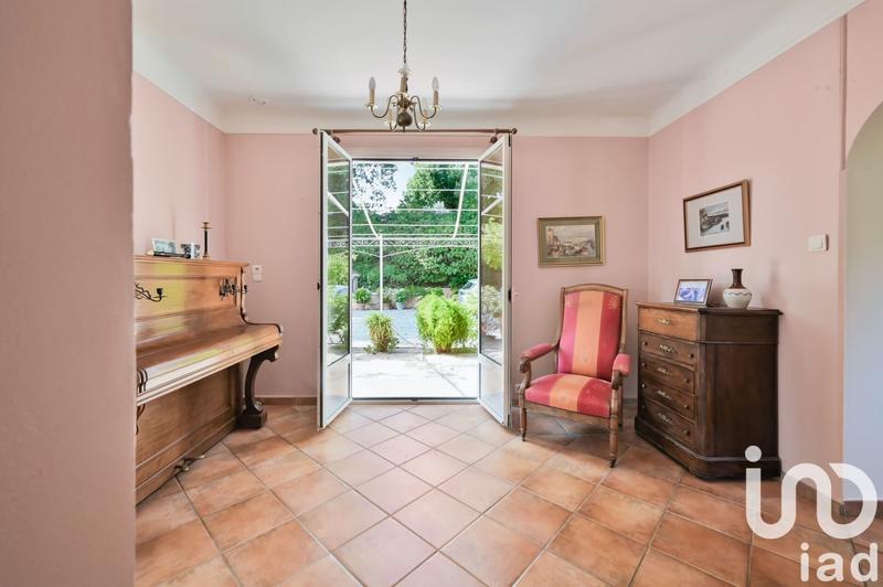 Maison - 220 m² - 4 pièces