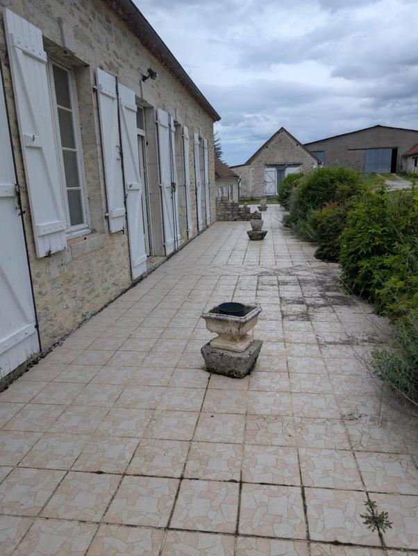 Maison - 217 m² - 5 pièces