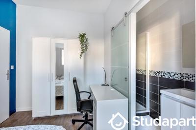 Chambre - 12 m² - 1 pièce