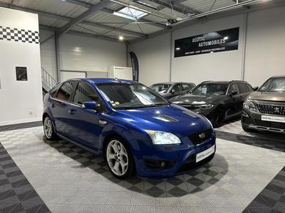 Ford Focus II Hatchback St 2.5 I 225cv