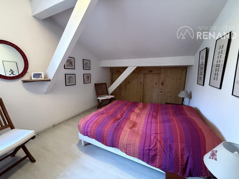 Appartement - 90 m² - 4 pièces