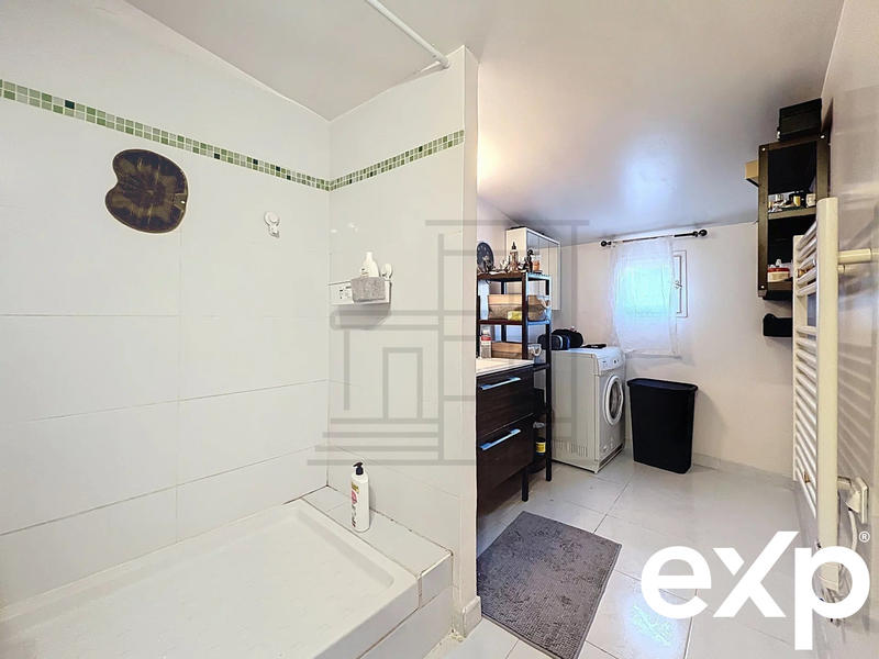 Appartement - 77 m² - 3 pièces