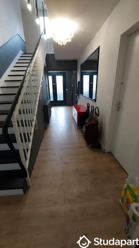 Chambre - 11 m² - 1 pièce