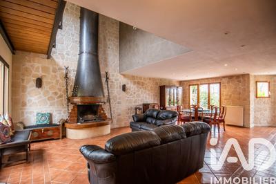 Maison - 187 m² - 6 pièces