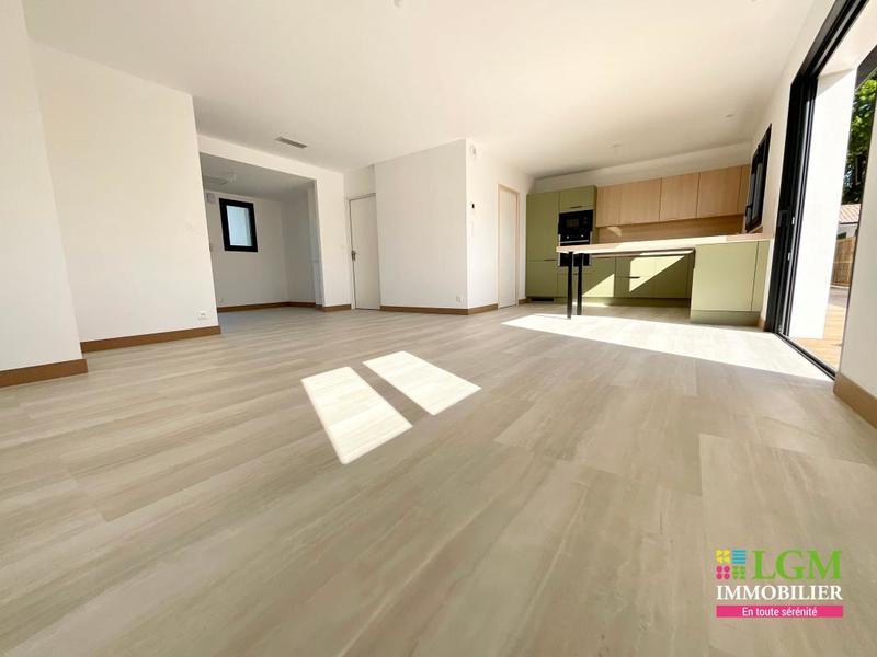 Maison - 94 m² - 4 pièces