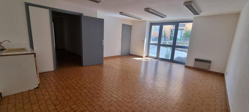 Local commercial - 221 m² - 3 pièces