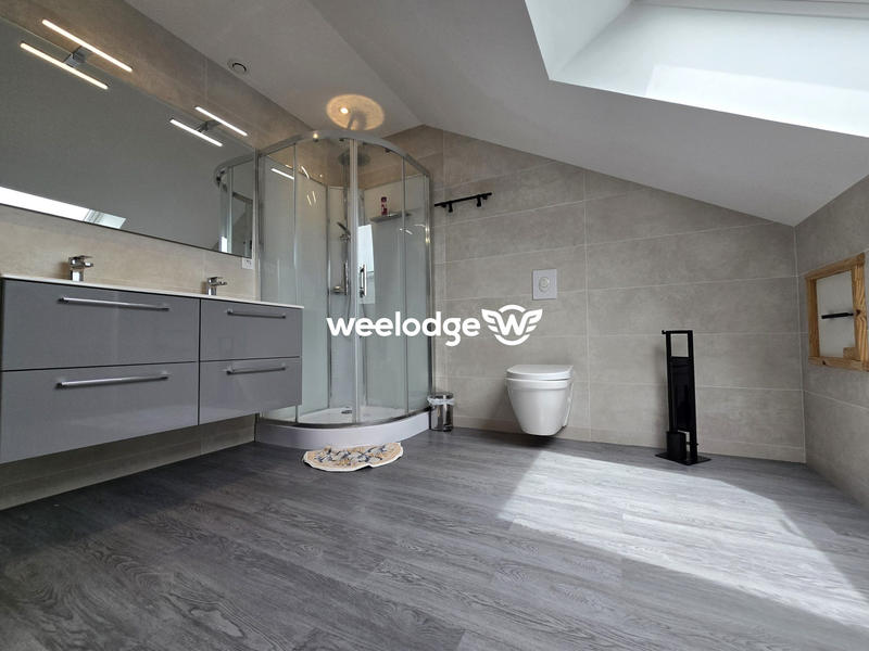 Maison - 282 m² - 13 pièces