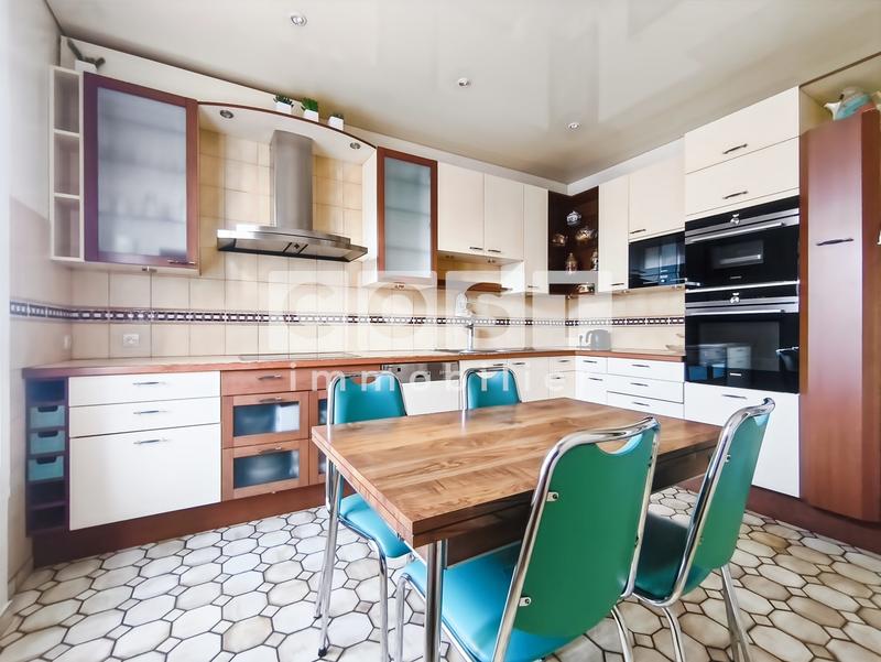 Maison - 139 m² - 7 pièces