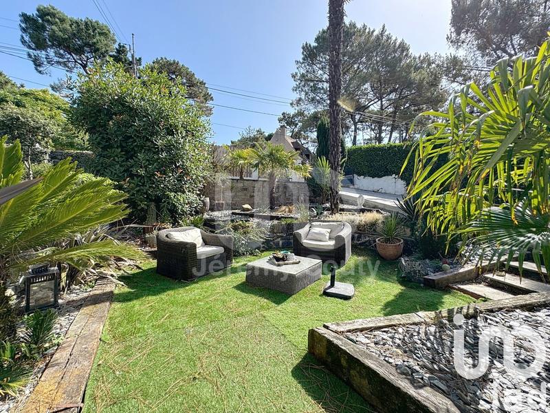 Maison - 200 m² - 11 pièces