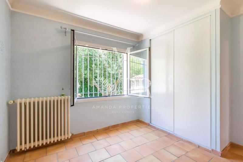 Villa - 181 m² - 7 pièces