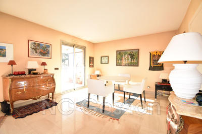 Appartement - 92 m² - 4 pièces