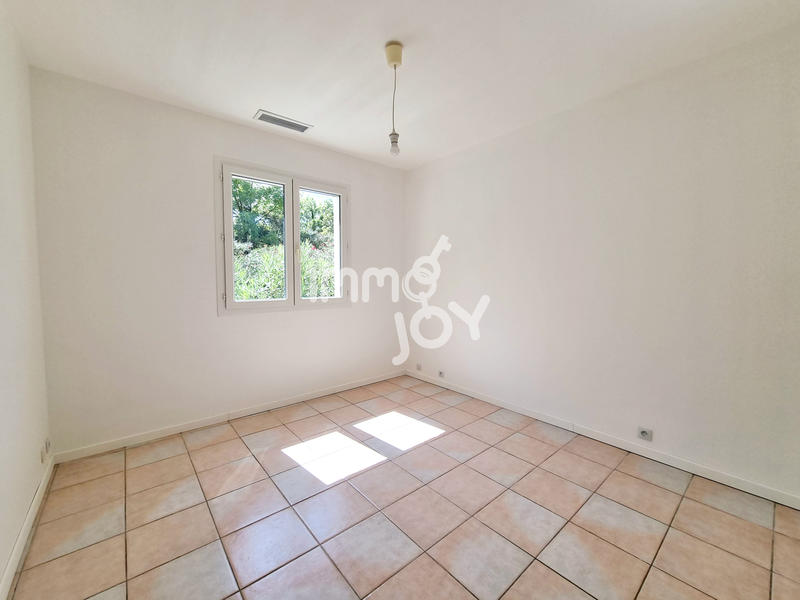 Maison - 93 m² - 5 pièces