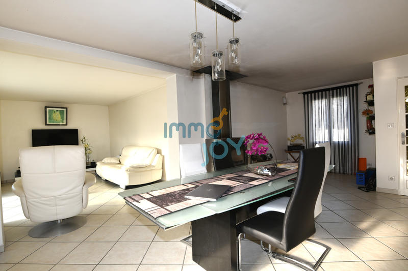 Maison - 110 m² - 4 pièces