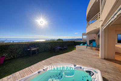 Appartement - 77 m² - 4 pièces