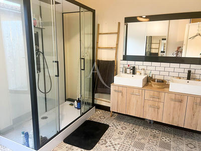 Maison - 157 m² - 4 pièces