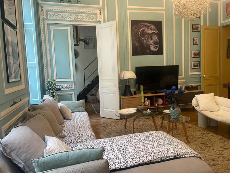 Appartement - 189 m² - 6 pièces