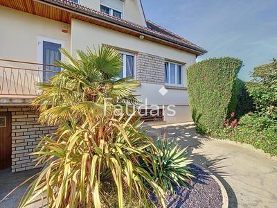 Maison - 157 m² - 6 pièces