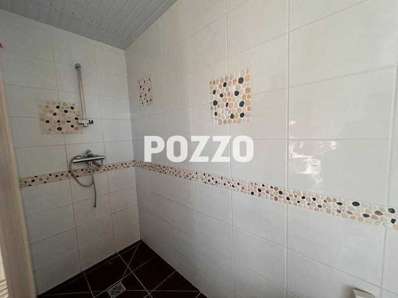 Maison - 157 m² - 5 pièces