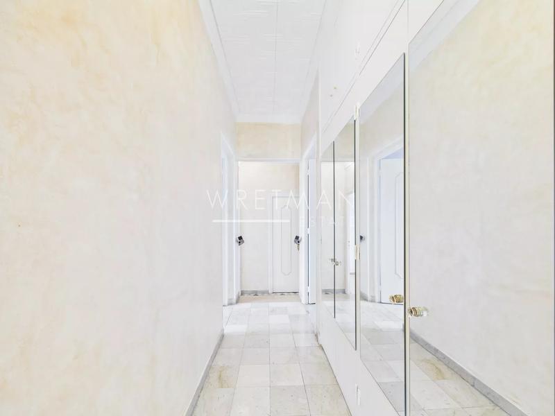 Appartement - 93 m² - 5 pièces