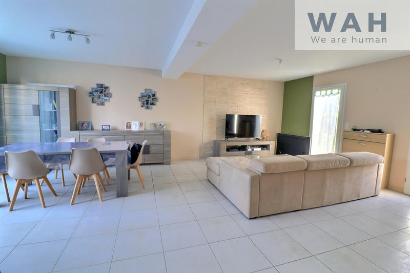 Maison - 98 m² - 4 pièces