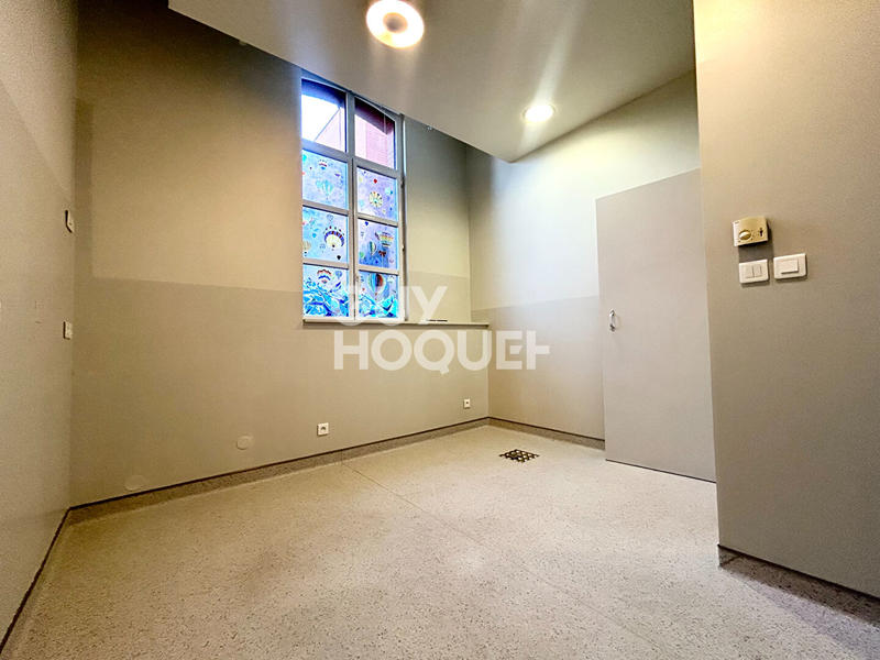 Local d'activité / Entrepôt - 58 m² - 4 pièces