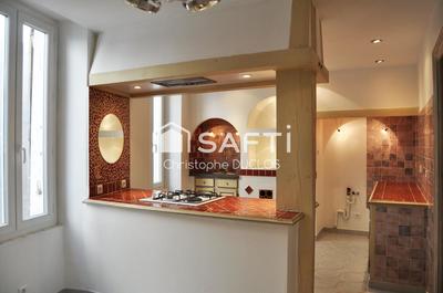 Appartement - 90 m² - 4 pièces