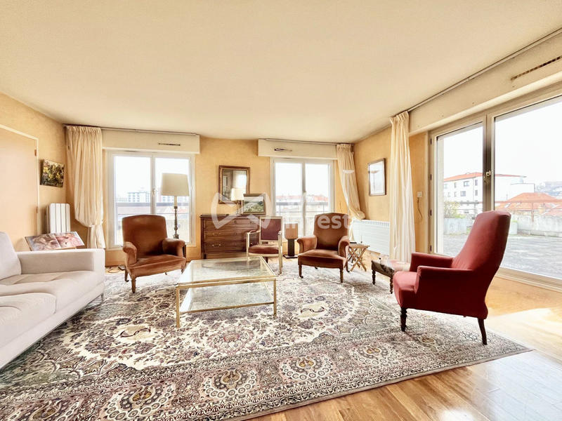 Appartement - 158 m² - 7 pièces