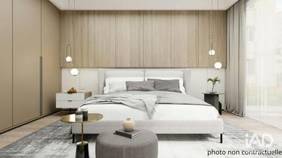 Appartement - 99 m² - 4 pièces