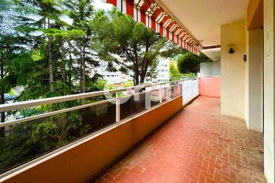 Appartement - 83 m² - 3 pièces