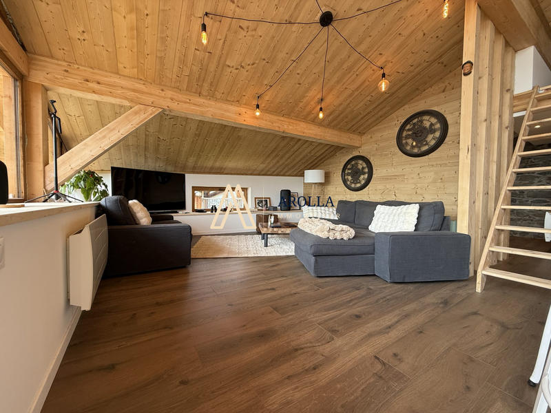 Châlet - 228 m² - 11 pièces