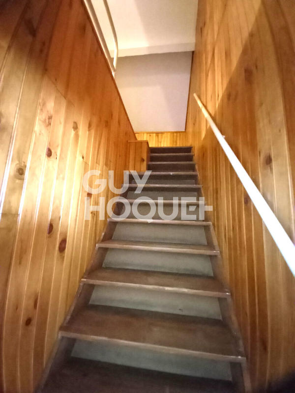 Maison - 108 m² - 9 pièces