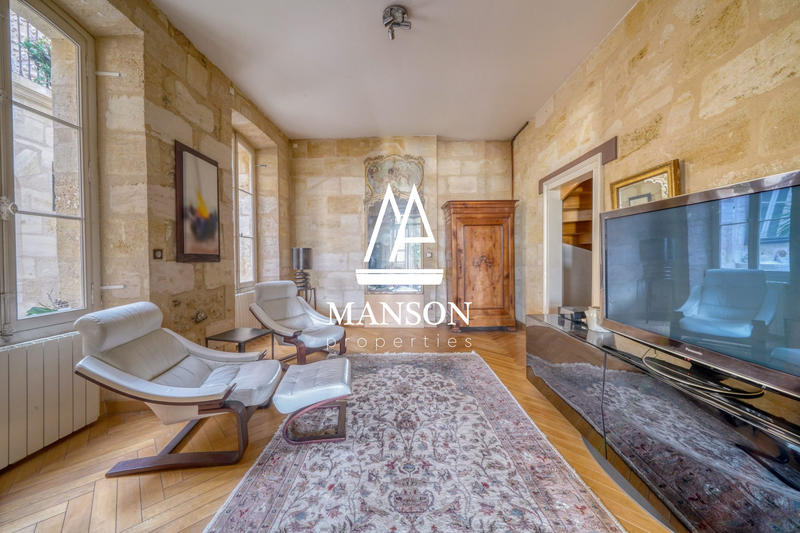 Duplex - 393 m² - 10 pièces