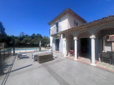 Maison - 134 m² - 5 pièces