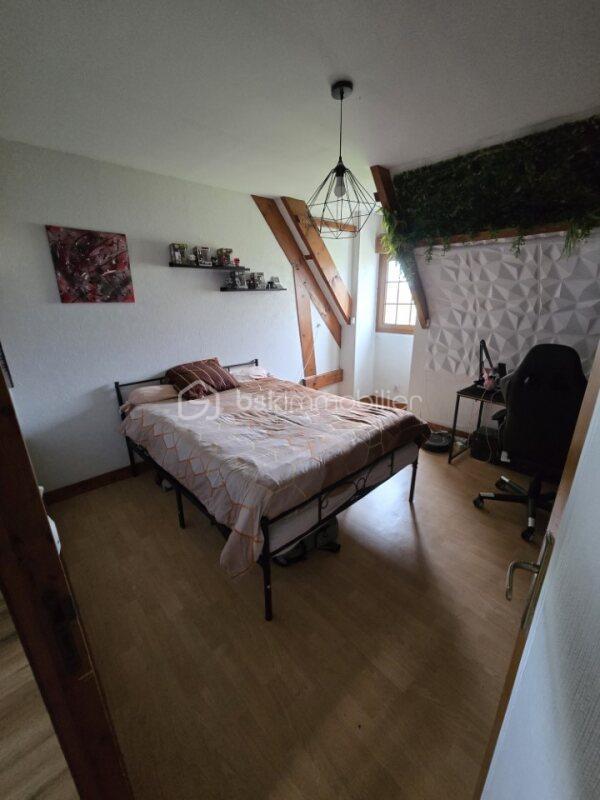 Maison traditionnelle - 170 m² - 6 pièces