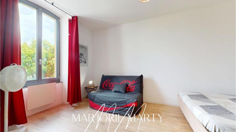 Maison - 269 m² - 9 pièces