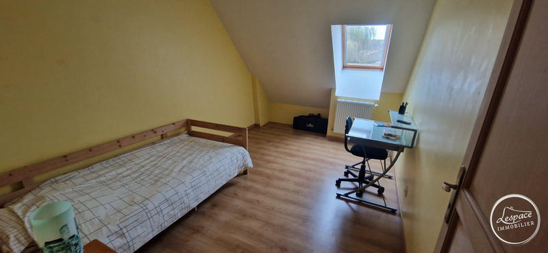 Maison - 186 m² - 8 pièces