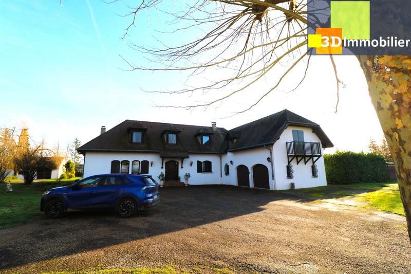 Maison - 291 m² - 12 pièces