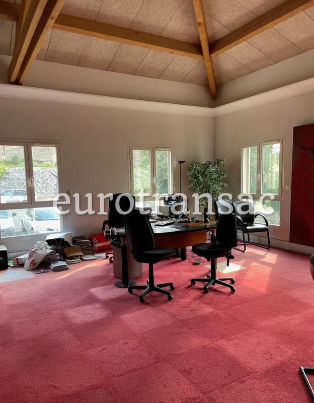 Bureau - 1 540 m² - 18 pièces