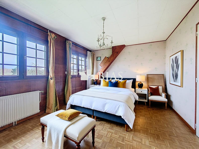 Maison - 140 m² - 6 pièces