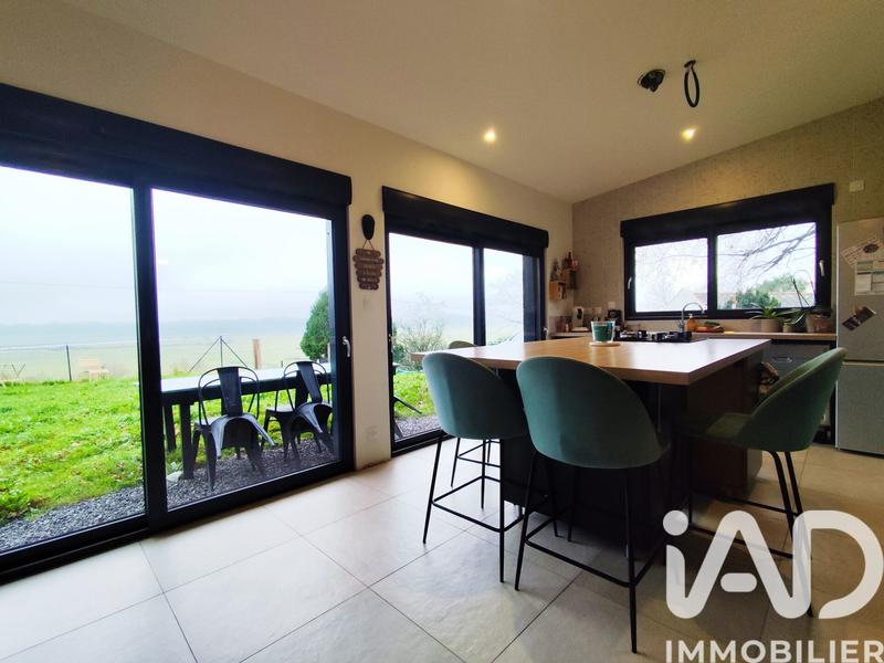 Maison de village - 94 m² - 5 pièces