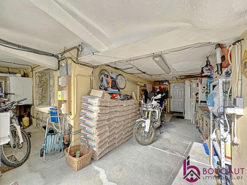 Maison - 104 m² - 4 pièces